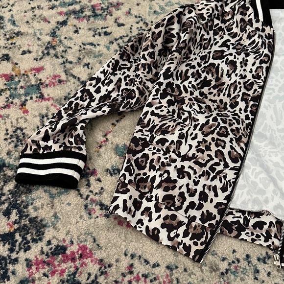 Leopard Print Jacket - Picture 2 of 5